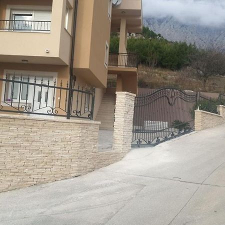 Ferdo 2 Apartment Makarska Bagian luar foto