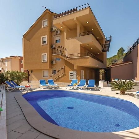 Ferdo 2 Apartment Makarska Bagian luar foto