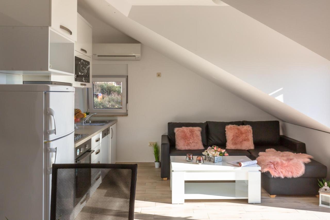 Ferdo 2 Apartment Makarska Bagian luar foto