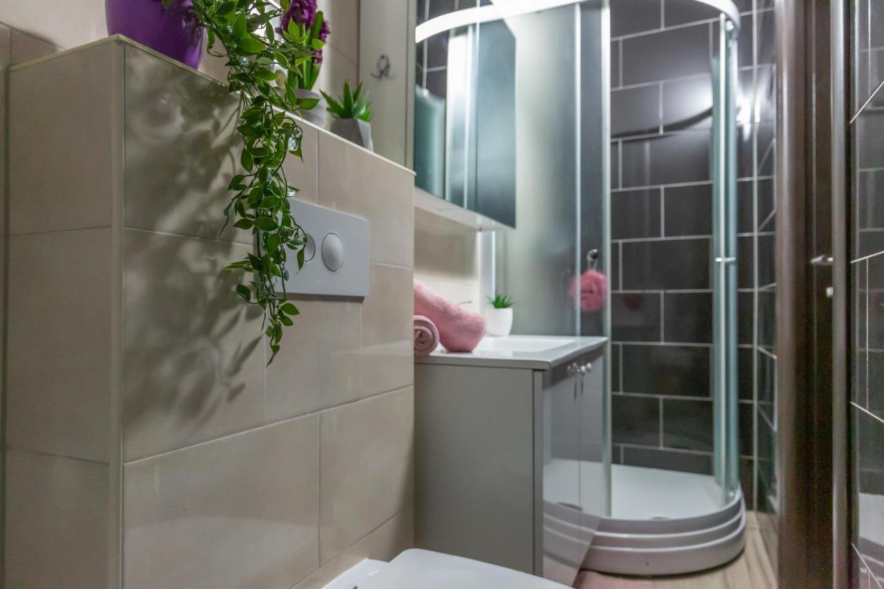 Ferdo 2 Apartment Makarska Bagian luar foto
